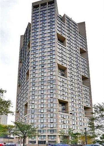7000 Boulevard E-Unit -33J in Guttenberg, NJ - Building Photo