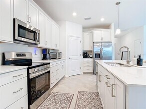 19060 Moscato Ct in Venice, FL - Building Photo - Building Photo