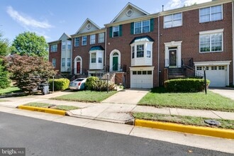 20780 Dockside Terrace in Sterling, VA - Building Photo - Building Photo