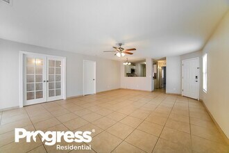 13766 W Elm St in Surprise, AZ - Building Photo - Building Photo