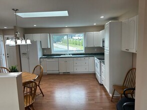 13292 Signe Pl in Mount Vernon, WA - Building Photo - Building Photo