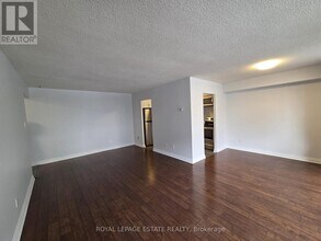 30 Sunrise Ave in Toronto, ON - Building Photo - Building Photo