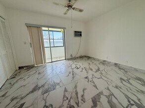 22 Waltham A in West Palm Beach, FL - Building Photo - Building Photo