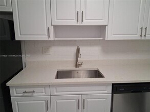 1400 St Charles Pl in Pembroke Pines, FL - Building Photo - Building Photo