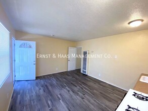 13812 S Avalon Blvd in Los Angeles, CA - Building Photo - Building Photo