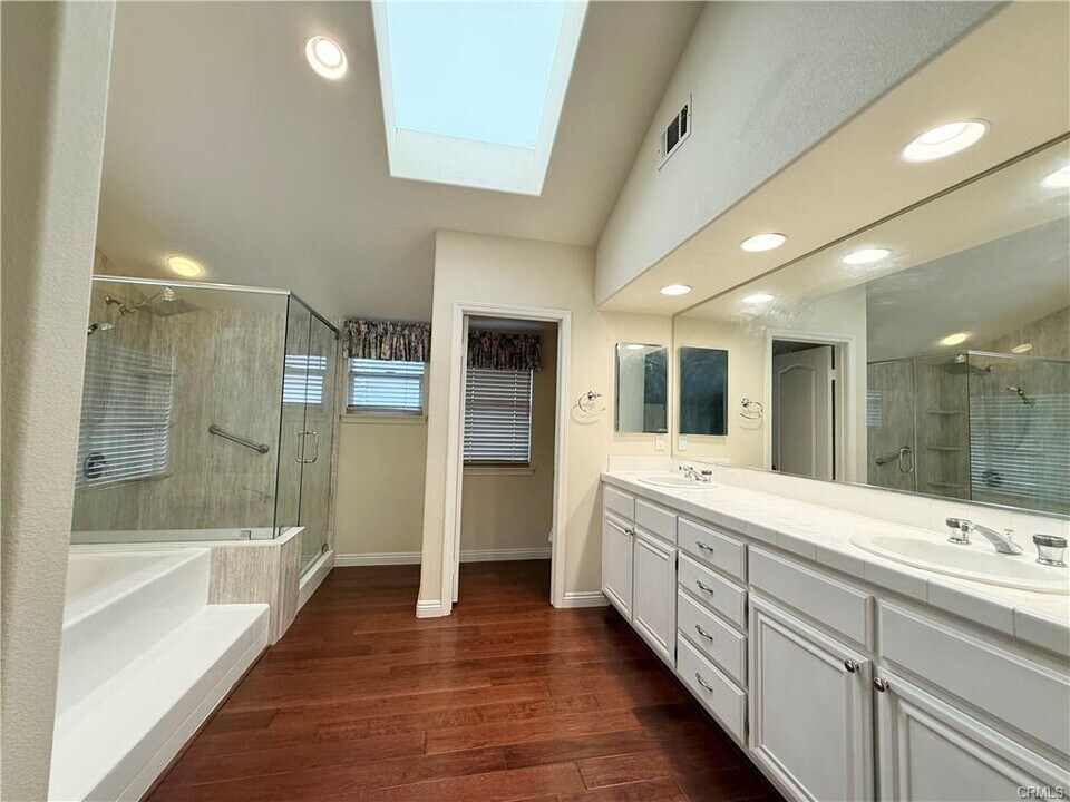 31 Wakonda in Trabuco Canyon, CA - Building Photo