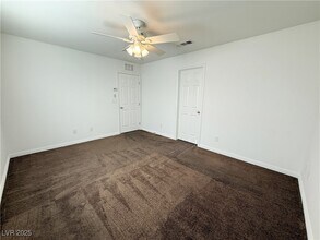 4628 Woolcomber St in Las Vegas, NV - Building Photo - Building Photo