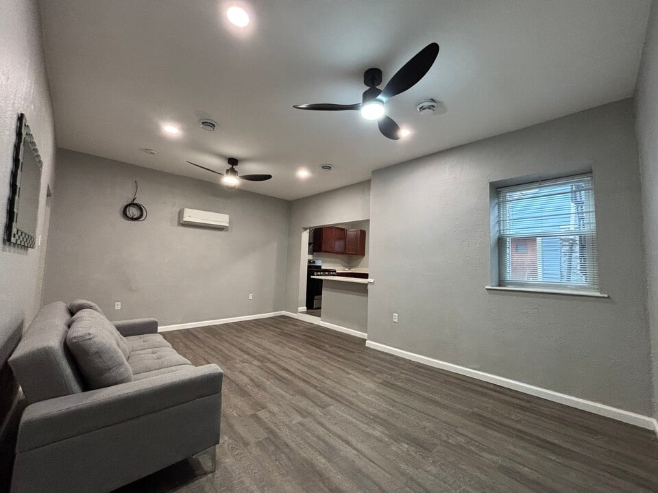5316 Butler St, Unit Floor 1 in Pittsburgh, PA - Building Photo