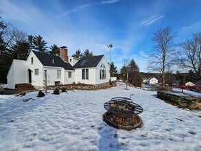 476 Rte 13 in Milford, NH - Building Photo - Building Photo