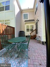 5722 Governors Pond Cir in Alexandria, VA - Building Photo - Building Photo