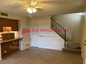 5407 W Sheena Dr in Glendale, AZ - Building Photo - Building Photo