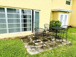 1121 Cactus Terrace in Delray Beach, FL - Building Photo - Building Photo