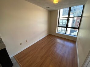 80 Essex St, Unit 7 in Boston, MA - Building Photo - Building Photo