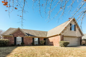 6325 Sandbourne E in Olive Branch, MS - Building Photo - Building Photo