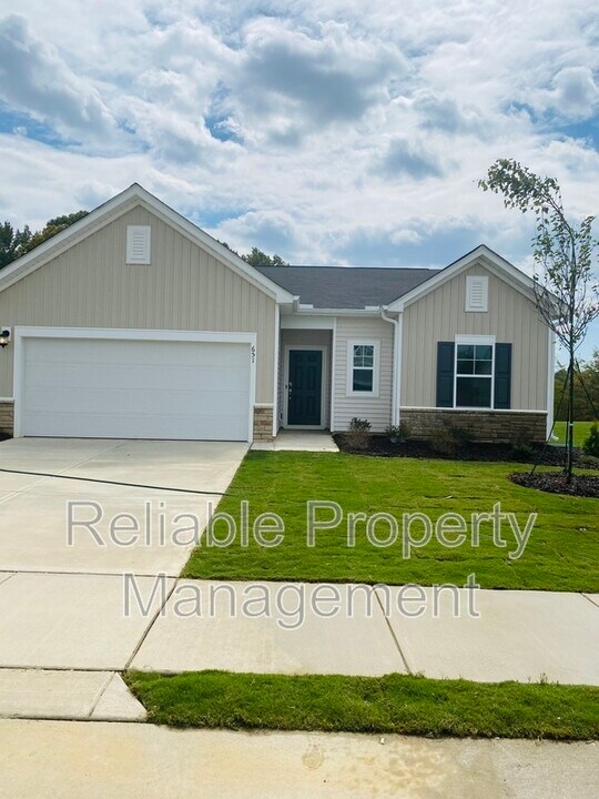 651 Roy Adams Rd in Angier, NC - Building Photo