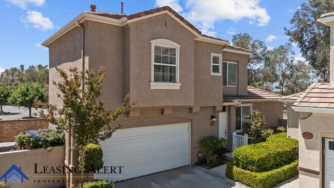 27825 Crown Ct Cir