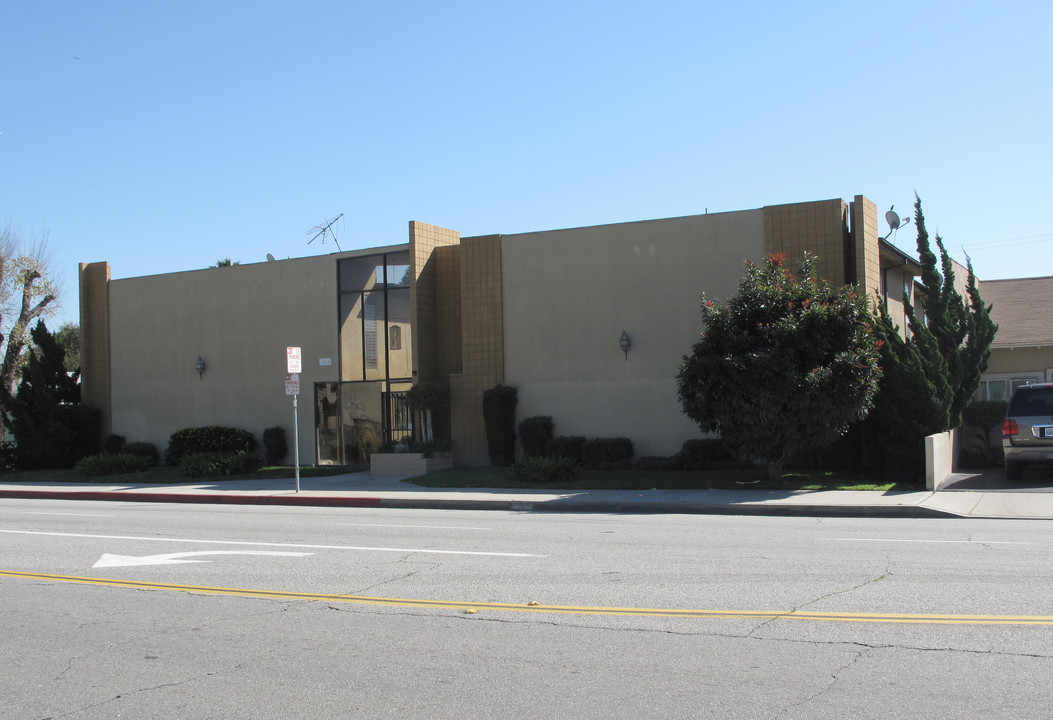 11816 Downey Ave in Downey, CA - Foto de edificio