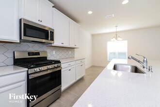 1100 Cavender Creek Rd in Minneola, FL - Building Photo - Building Photo