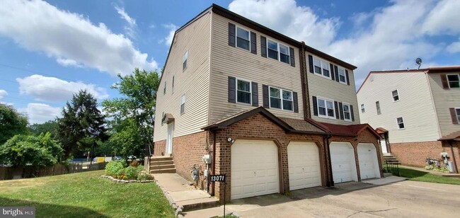 property at 13071 Cardella Pl