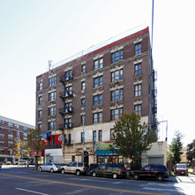 St Regis in Bronx, NY - Building Photo - Building Photo