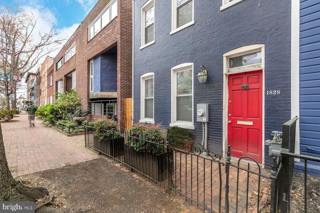 1828 Florida Ave NW in Washington, DC - Building Photo