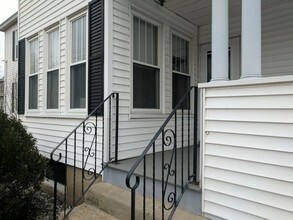 34 McDuffie St in Manchester, NH - Building Photo - Building Photo