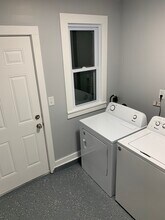 1315 N 10th St in Manhattan, KS - Building Photo - Building Photo