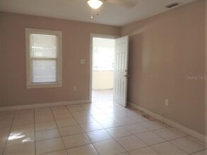 2327 17th Ave S in St. Petersburg, FL - Building Photo - Building Photo