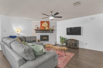 2050 Lake Trail Dr in Forney, TX - Building Photo - Building Photo