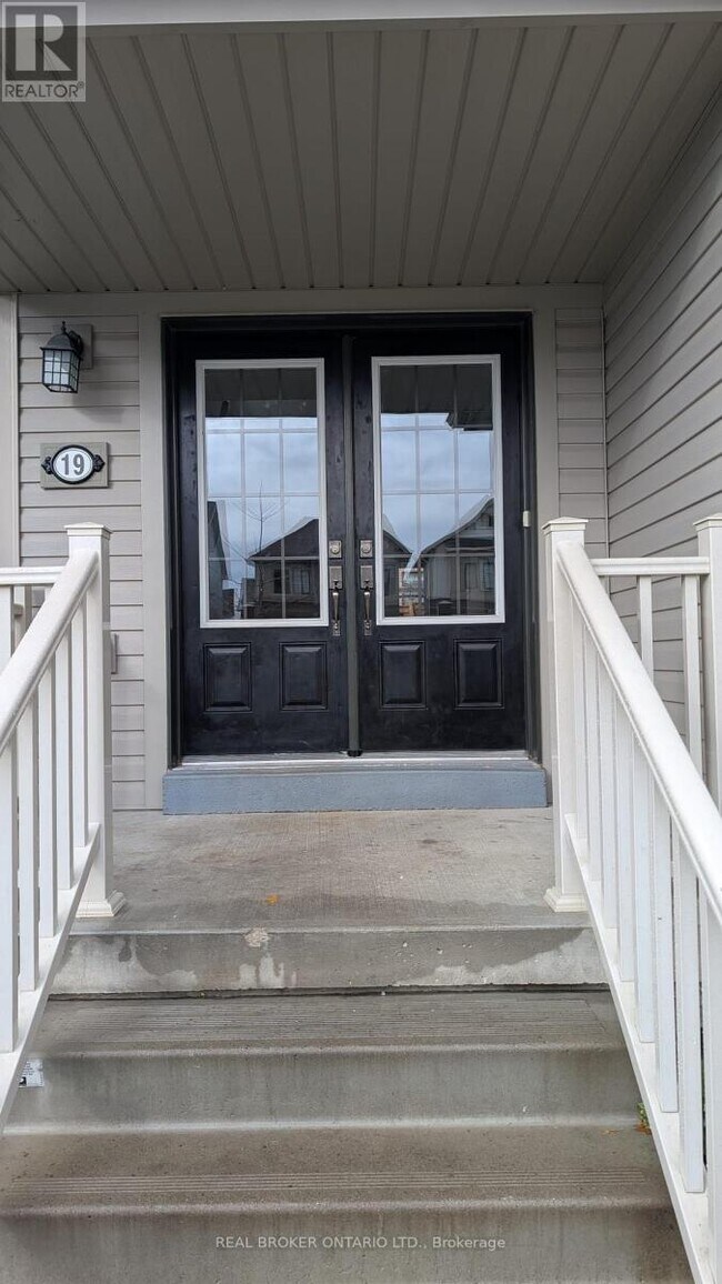 19 Cromarty Ave in Haldimand, ON - Building Photo - Building Photo