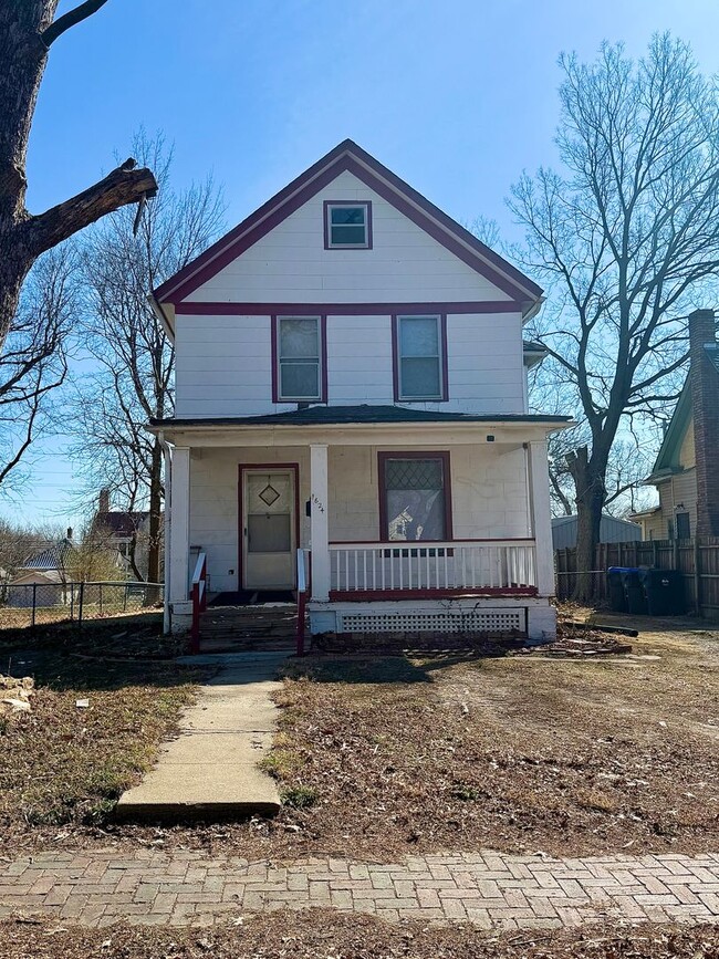 property at 1624 SW Polk St