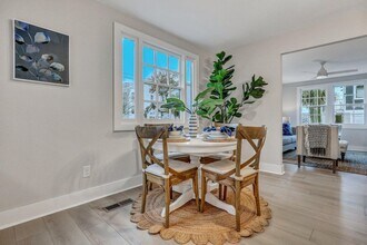 90 Hanover St-Unit -Unit B in Charleston, SC - Building Photo - Building Photo