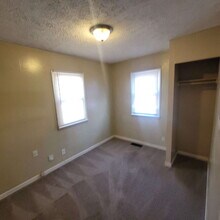 1417 Phillips Dr in Indianapolis, IN - Building Photo - Building Photo