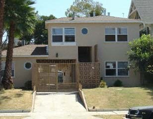 1930 S Oxford Ave in Los Angeles, CA - Building Photo