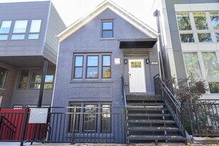 1851 W Dickens Ave in Chicago, IL - Building Photo