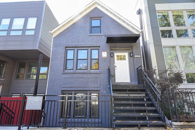 property at 1851 W Dickens Ave