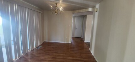 6844 Gloria Dr in Sacramento, CA - Building Photo - Building Photo