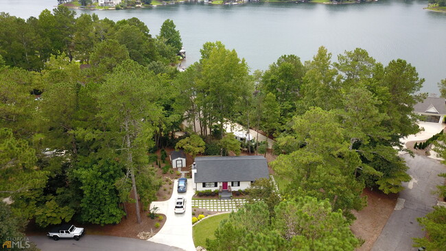 property at 1137 Magnolia Dr