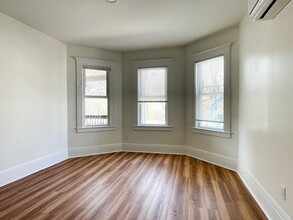58 Claybourne St in Boston, MA - Building Photo - Building Photo