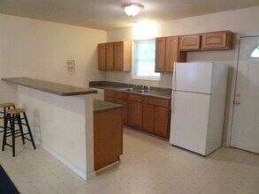 506 W Cameron Ave in Chapel Hill, NC - Building Photo - Building Photo