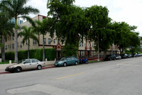 Lulav Square Apartments in Miami Beach, FL - Foto de edificio - Building Photo