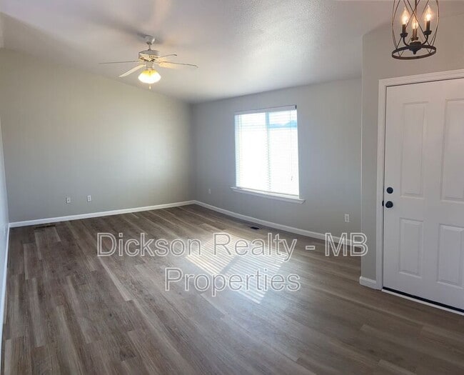 162 Prairie Ln in Fernley, NV - Building Photo - Building Photo