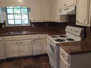 122 Hillside Rd in Bessemer, AL - Building Photo - Building Photo