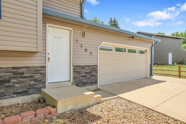 1782 S Genoa Way in Aurora, CO - Building Photo - Building Photo