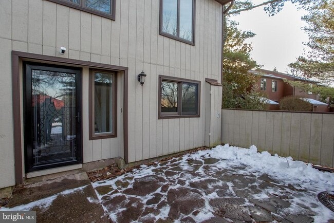 property at 17 Eden Roc