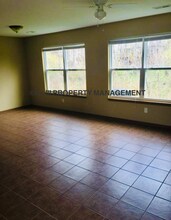 405 S Darrowby Dr in Raymore, MO - Building Photo - Building Photo