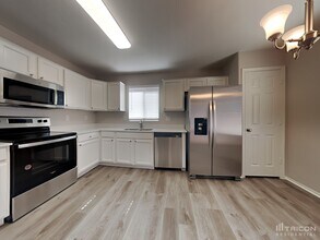 12927 W Port Royale Ln in El Mirage, AZ - Building Photo - Building Photo