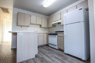 8100 E Lakeshore Dr in Prescott Valley, AZ - Building Photo - Building Photo