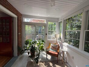726 Cargil Ln in Charlottesville, VA - Building Photo - Building Photo