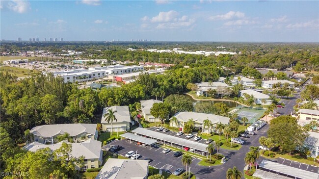 28221 Pine Haven Way in Bonita Springs, FL - Building Photo - Building Photo